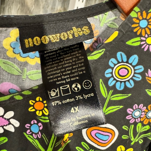 Nooworks Molly in Awesome Blossoms by Krista Perry - Picture 5 of 5